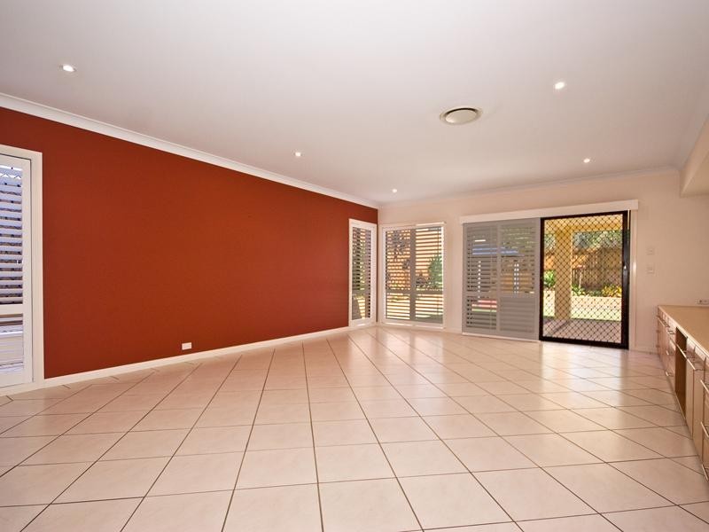 96 Streisand Drive, Mcdowall QLD 4053