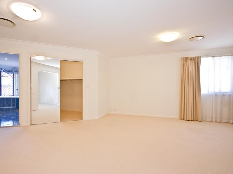 96 Streisand Drive, Mcdowall QLD 4053