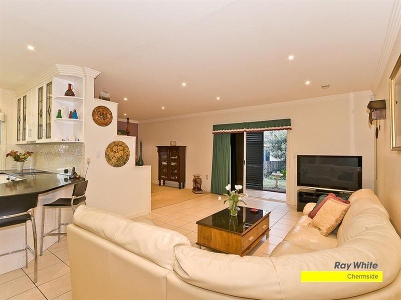 11 Noela Close, Carseldine QLD 4034