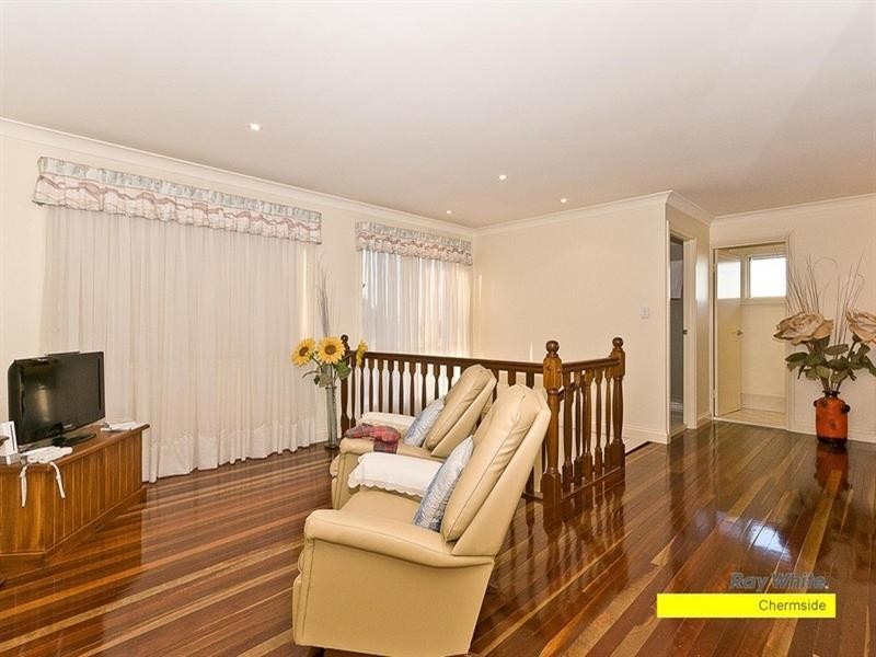 11 Noela Close, Carseldine QLD 4034