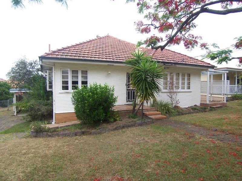 35 Aland Street, Wavell Heights QLD 4012