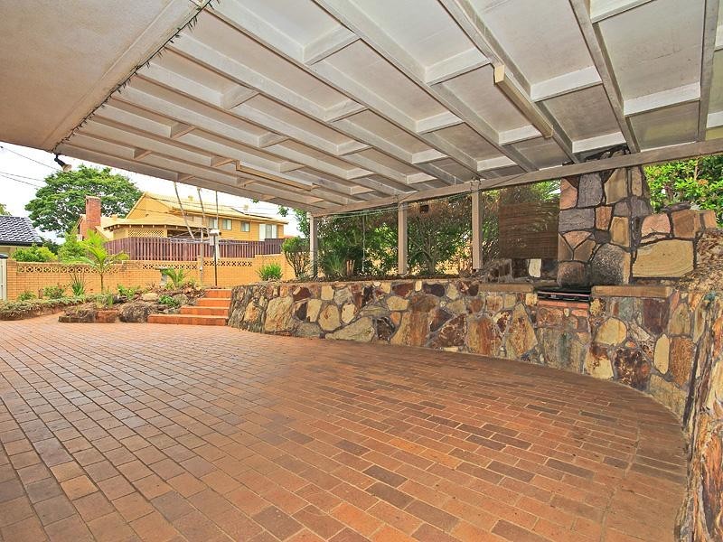 3 Dimboola Street, Bridgeman Downs QLD 4035