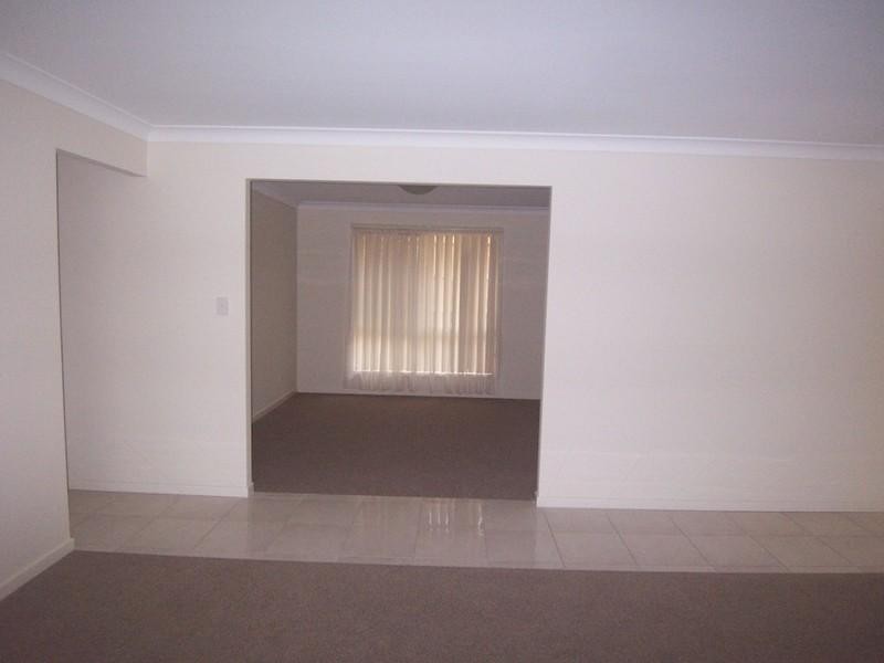 11 Oakwood Road, Warner QLD 4500