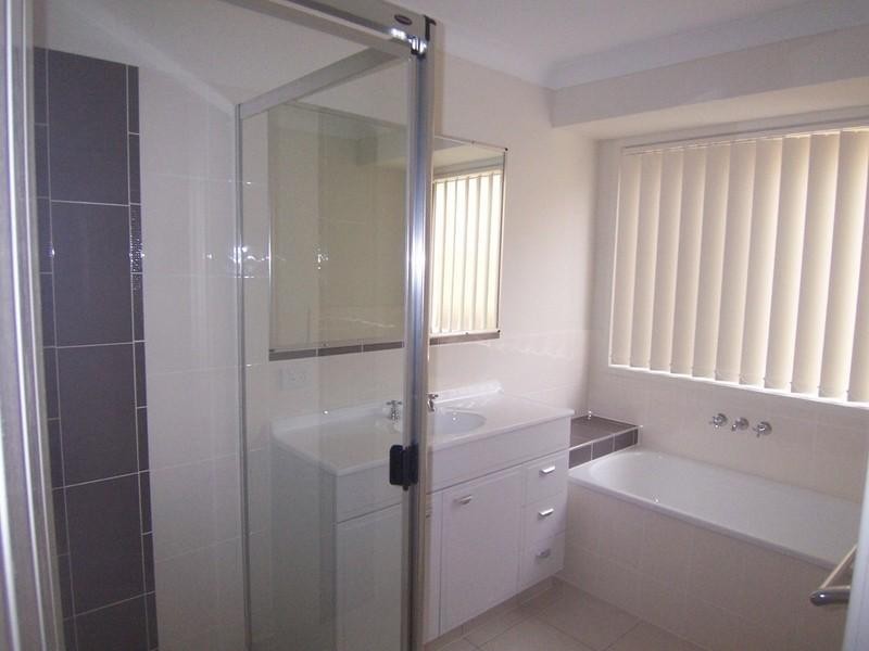 11 Oakwood Road, Warner QLD 4500