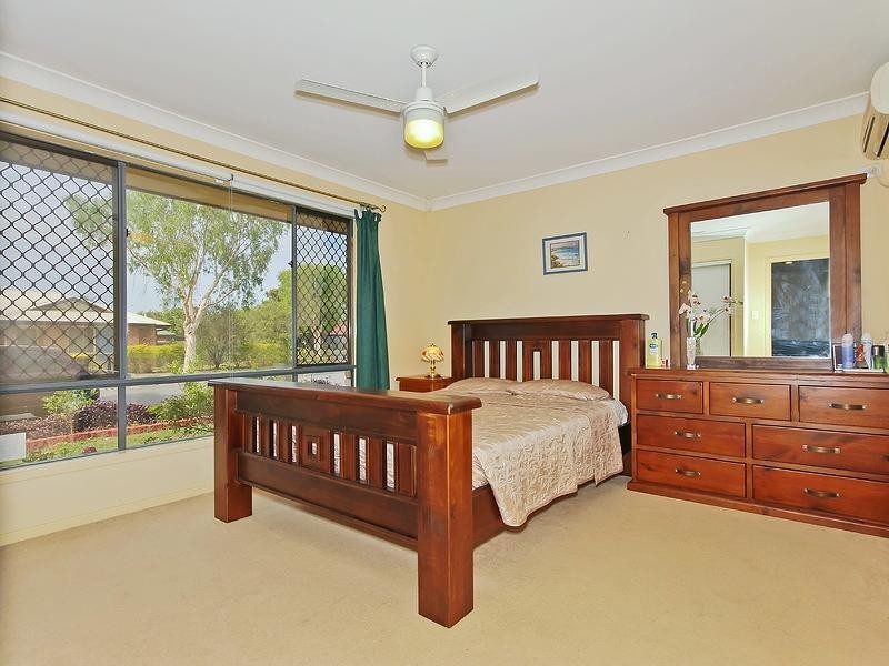 10 Oxford Place, Fitzgibbon QLD 4018