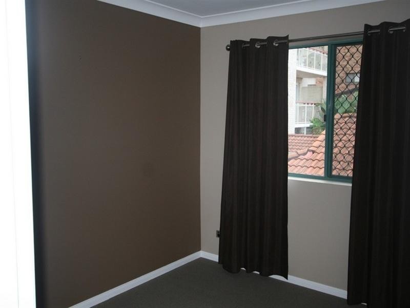 2/23 Rainey Street, Chermside QLD 4032