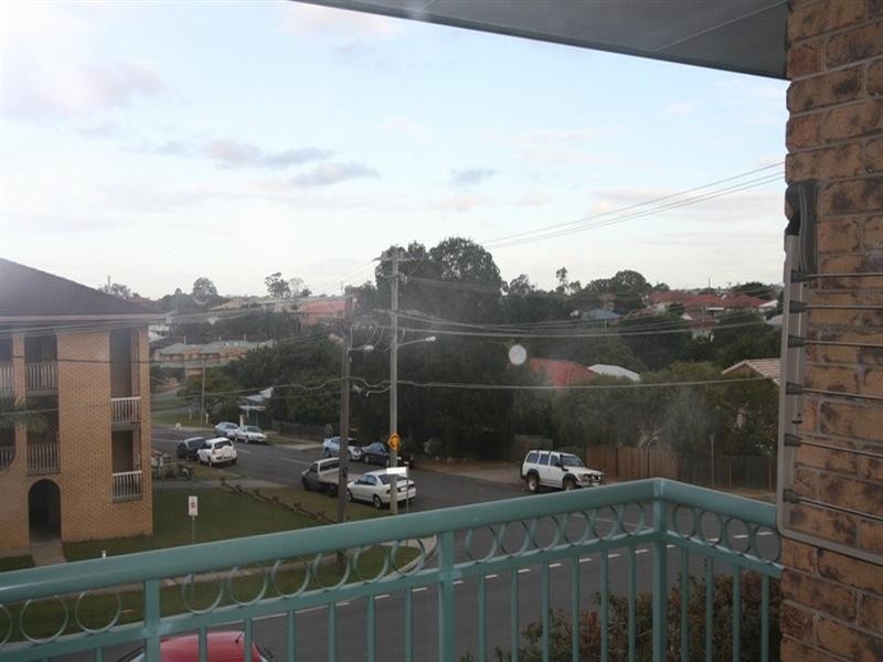 2/23 Rainey Street, Chermside QLD 4032