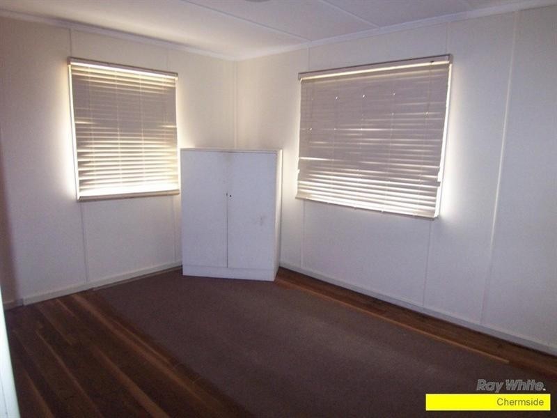 9 Goodfellows Road, Kallangur QLD 4503