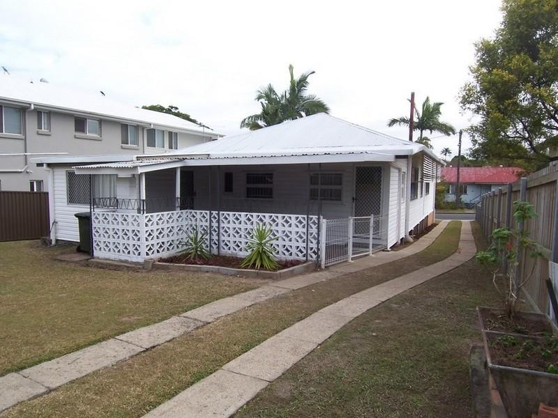 9 Alleena Street, Chermside QLD 4032