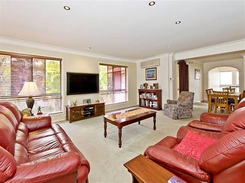 2 Dalwood Street, Carseldine QLD 4034