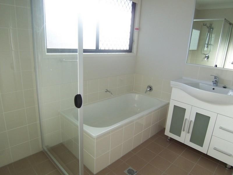 2/203 Gympie Street, Northgate QLD 4013