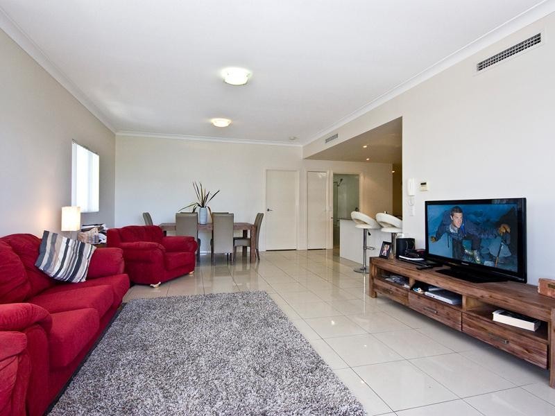 13/45 Playfield Street, Chermside QLD 4032