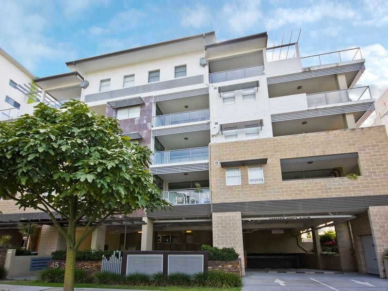 13/45 Playfield Street, Chermside QLD 4032