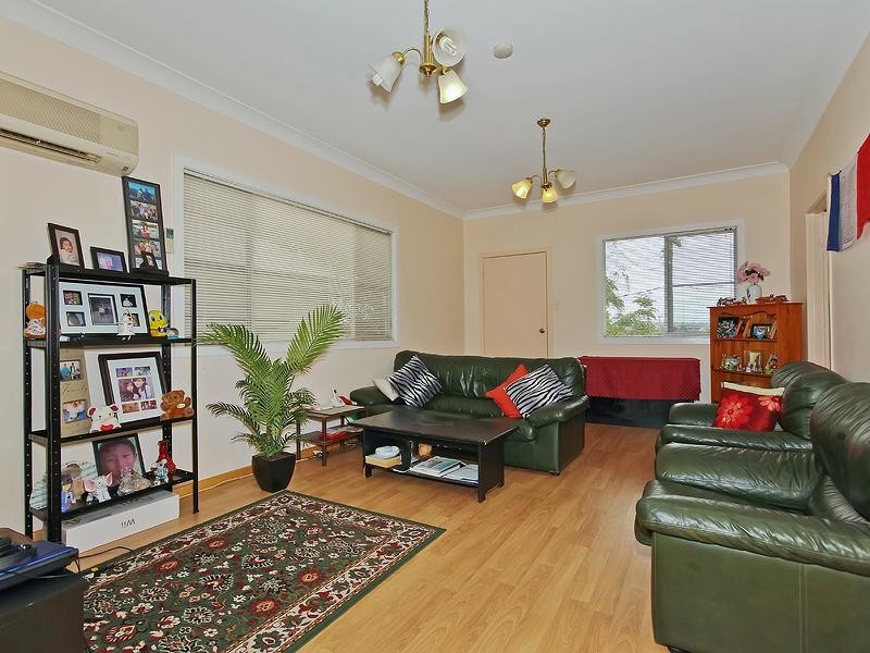 219 Hudson Road, Wooloowin QLD 4030