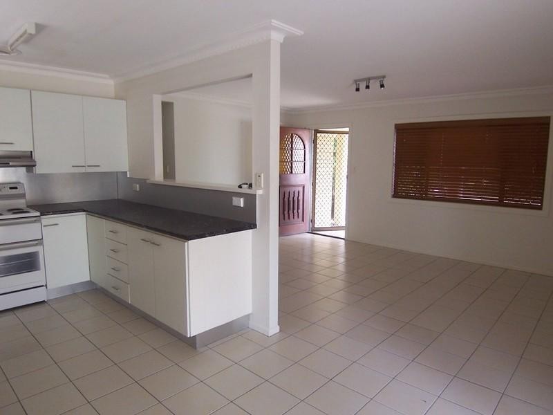 31 Ashmole Road, Redcliffe QLD 4020