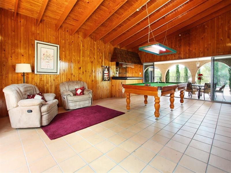 421 Trouts Road, Chermside West QLD 4032