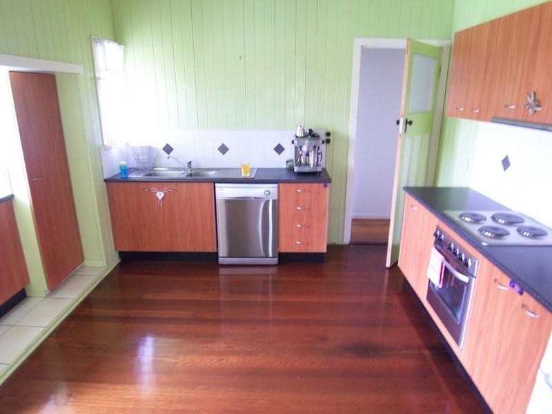 7 School Road, Stafford QLD 4053