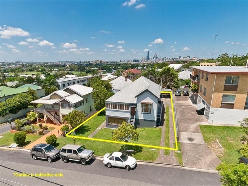 11 Fosbery Street, Windsor QLD 4030