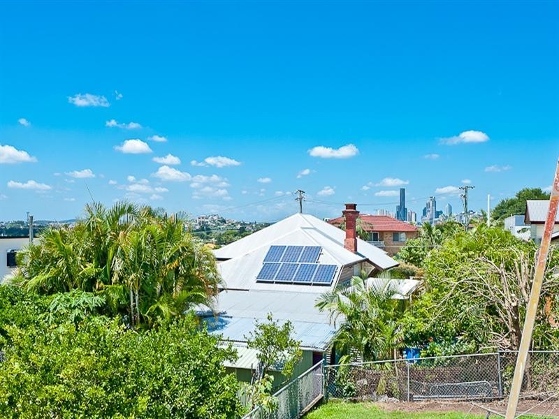 11 Fosbery Street, Windsor QLD 4030