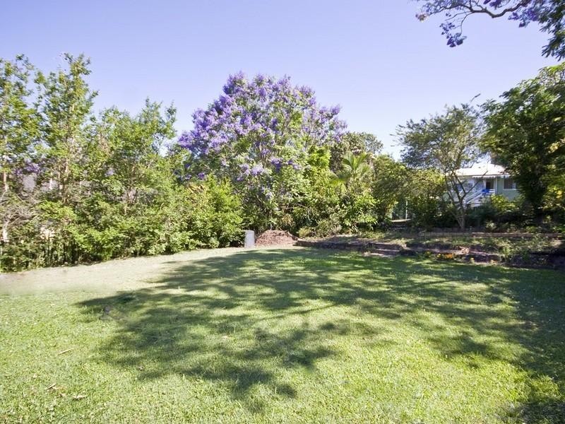 19 Sir Fred Schonell Drive, St Lucia QLD 4067