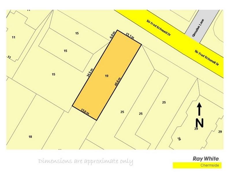 19 Sir Fred Schonell Drive, St Lucia QLD 4067