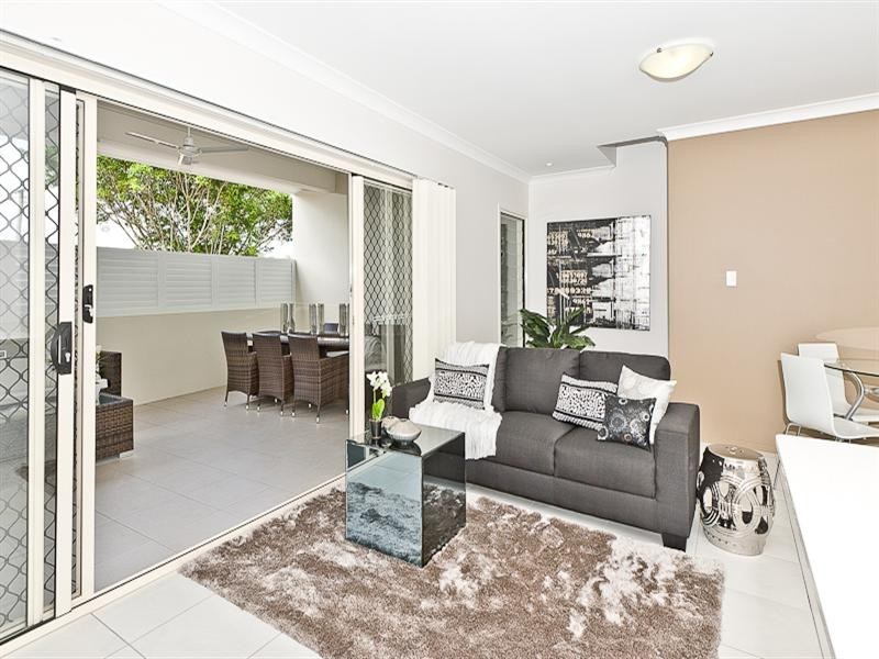 2/3 Gamelin Crescent, Stafford QLD 4053