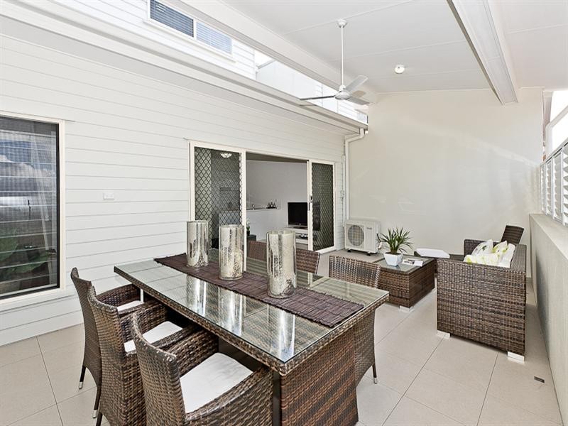 2/3 Gamelin Crescent, Stafford QLD 4053