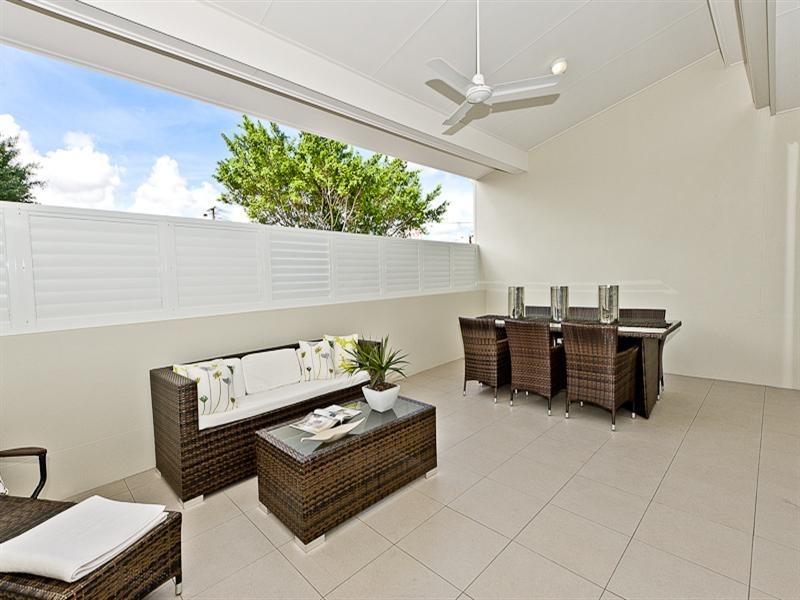 2/3 Gamelin Crescent, Stafford QLD 4053