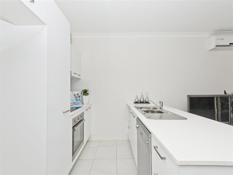 2/3 Gamelin Crescent, Stafford QLD 4053