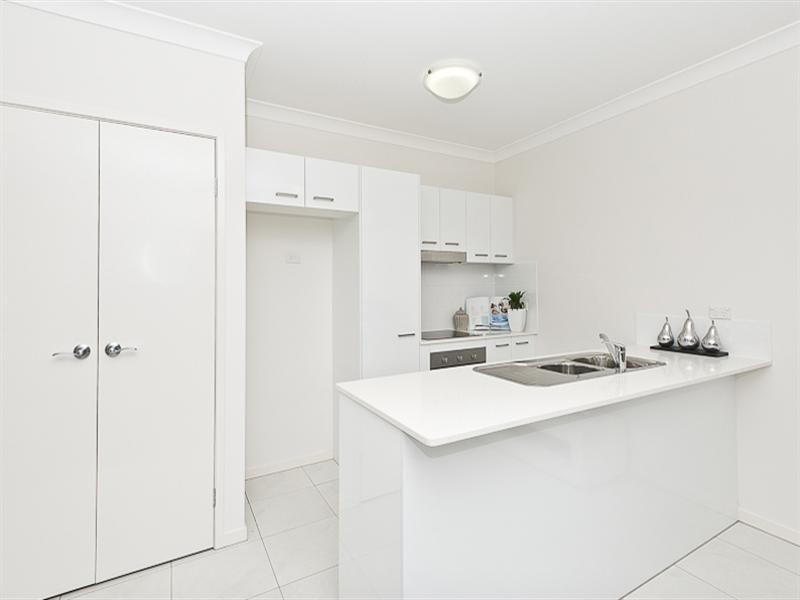 2/3 Gamelin Crescent, Stafford QLD 4053