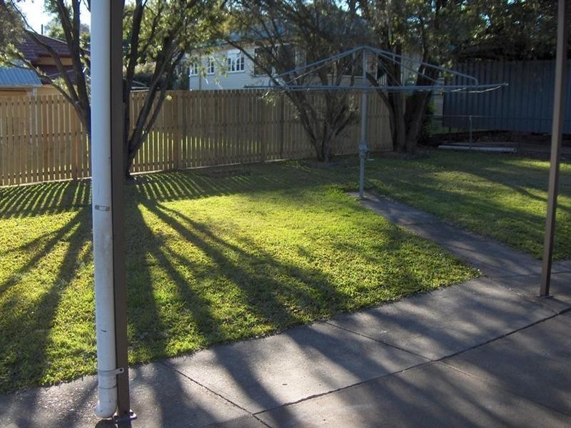 12 Alleena Street, Chermside QLD 4032