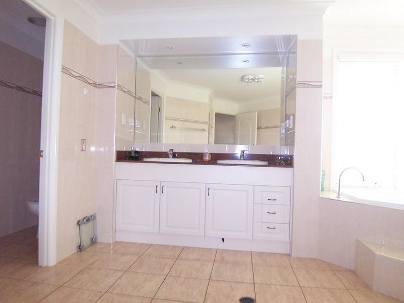 28 Farndon Place, Carseldine QLD 4034