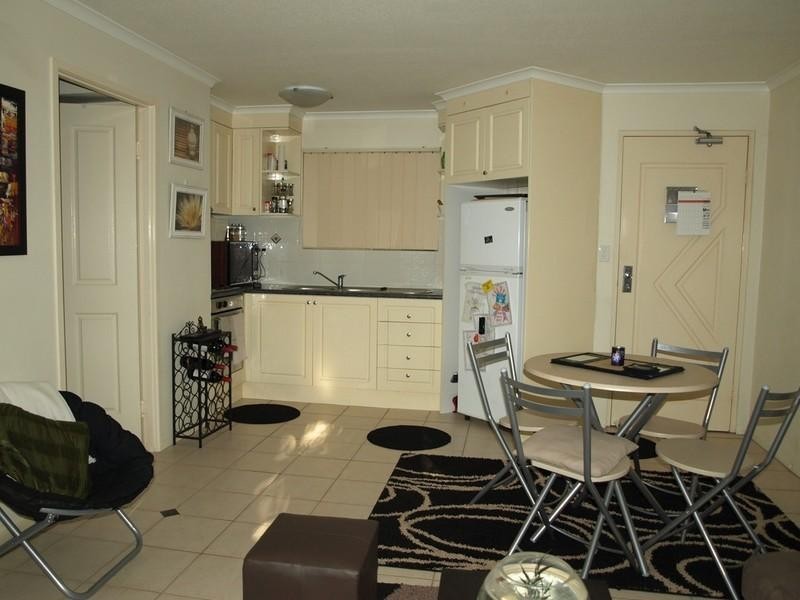 2/6 Kelso Street, Chermside QLD 4032