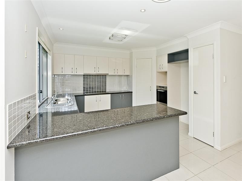 4 Possum Street, Warner QLD 4500