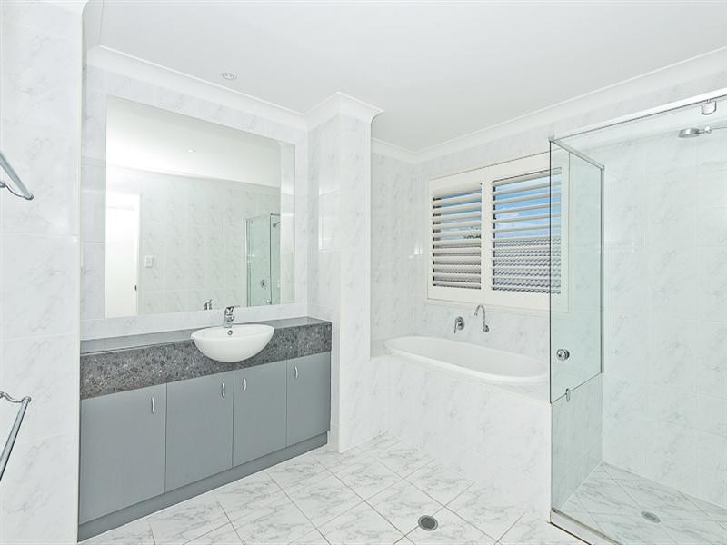 4 Possum Street, Warner QLD 4500