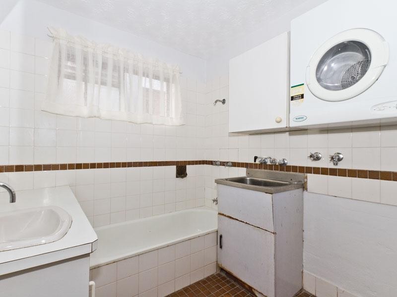 1-4/65 Franz Road, Clayfield QLD 4011