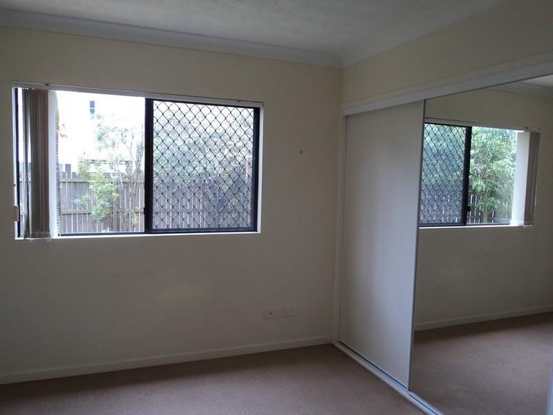 2/30 Pilba Street, Chermside QLD 4032