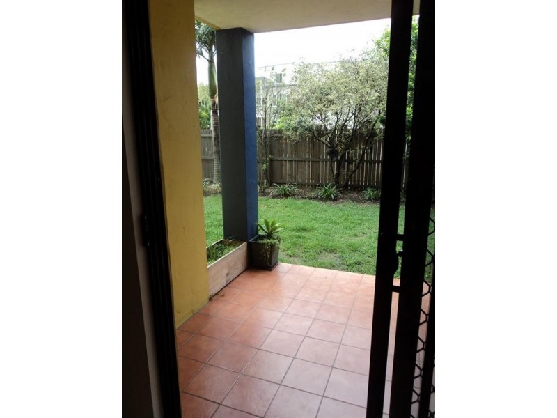 2/30 Pilba Street, Chermside QLD 4032