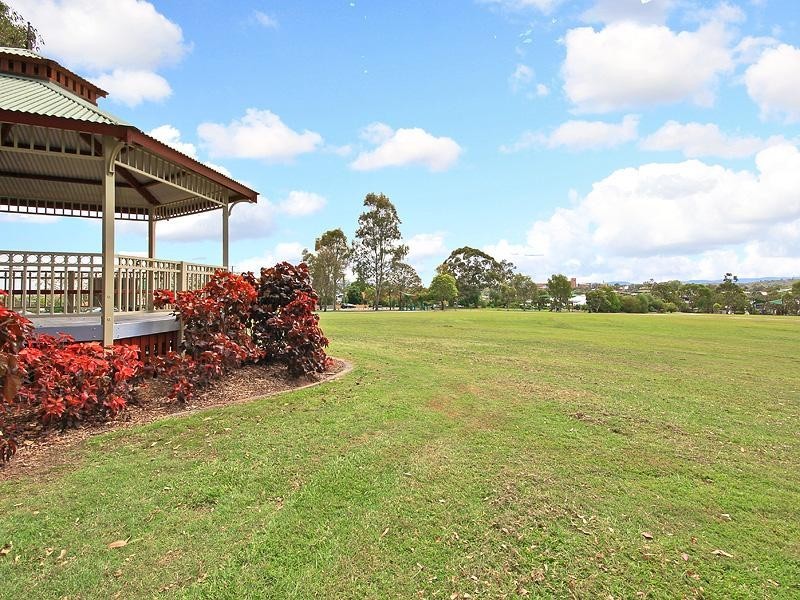 2/89 Kuran Street, Chermside QLD 4032