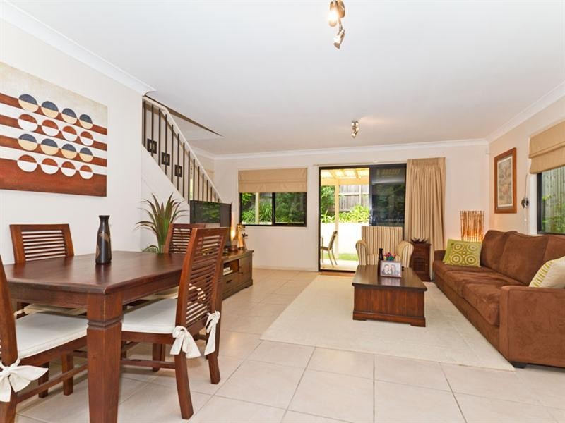 3/9 Curwen Terrace, Chermside QLD 4032