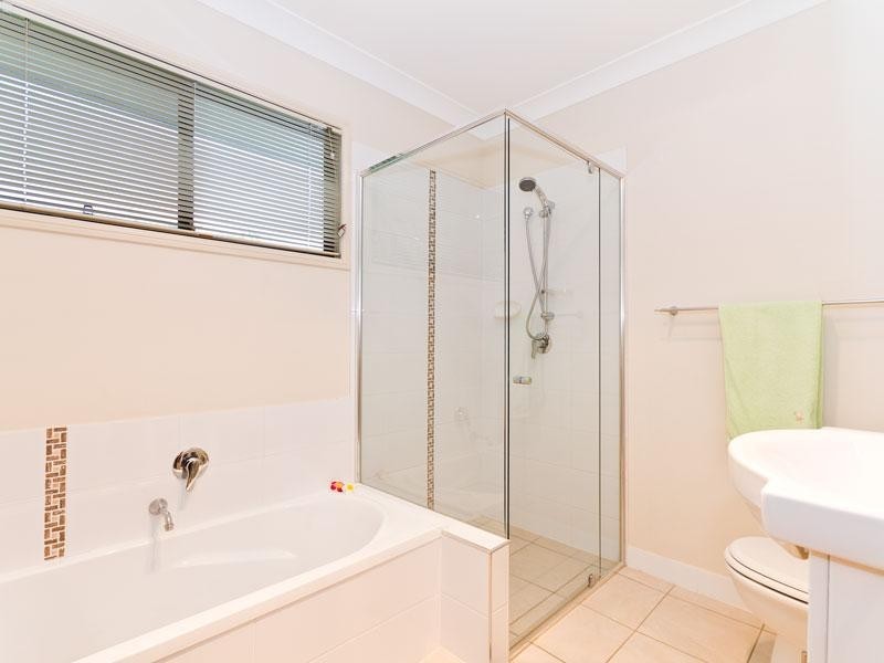3/9 Curwen Terrace, Chermside QLD 4032