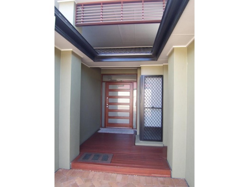 16 Crowcombe Place, Carseldine QLD 4034