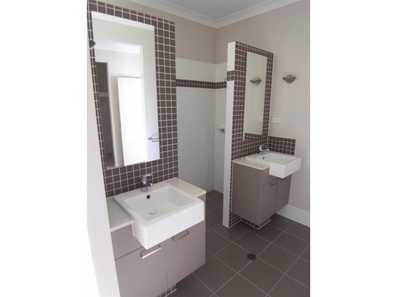 16 Crowcombe Place, Carseldine QLD 4034