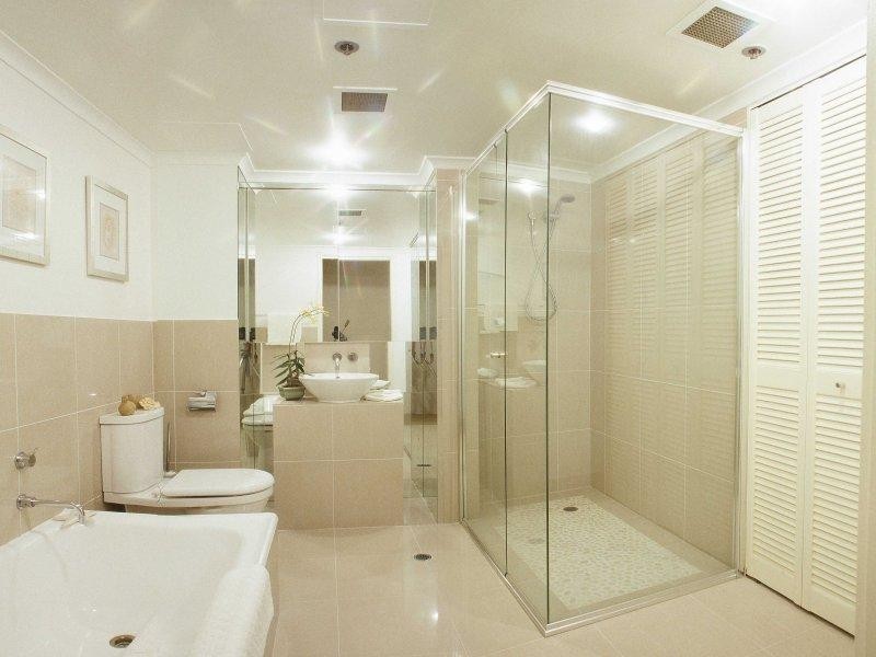 30/2 Admiralty Drive, Surfers Paradise QLD 4217