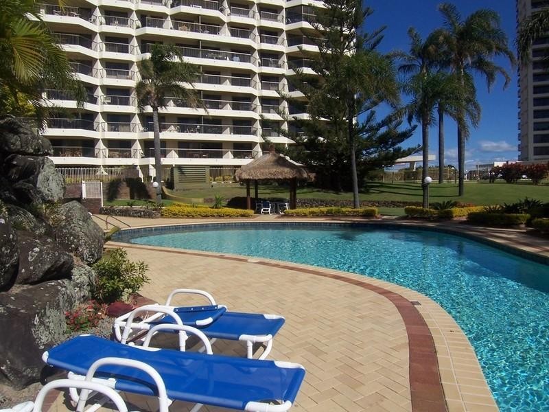 30/2 Admiralty Drive, Surfers Paradise QLD 4217