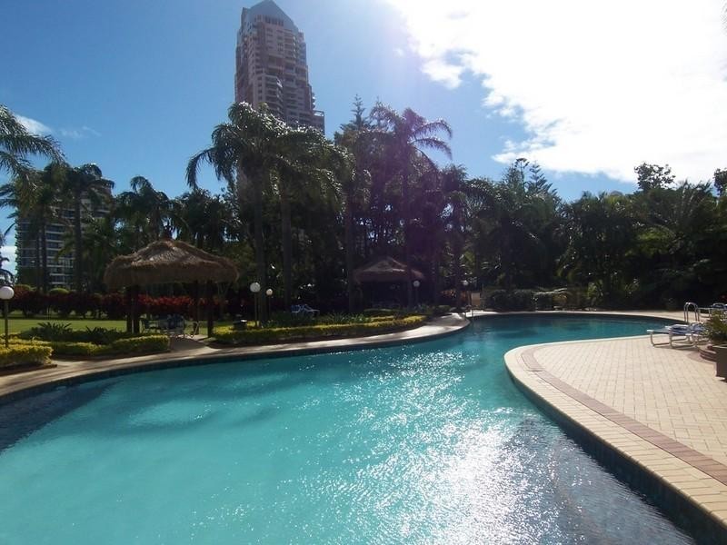 30/2 Admiralty Drive, Surfers Paradise QLD 4217