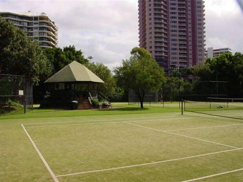 30/2 Admiralty Drive, Surfers Paradise QLD 4217