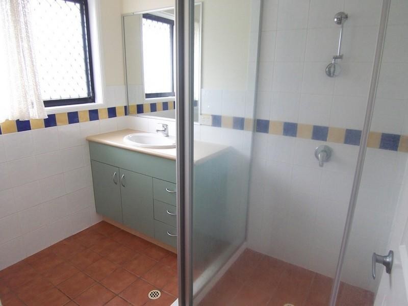 2/350 Hamilton Road, Chermside QLD 4032