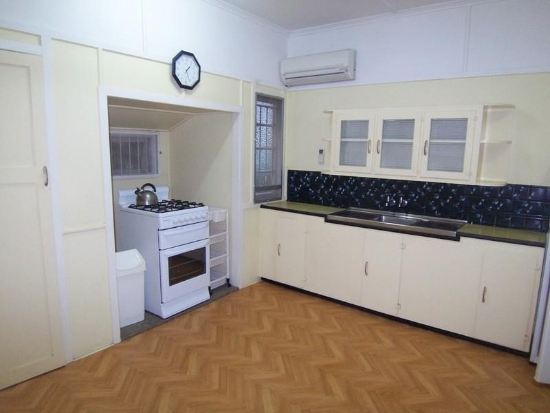 30 Henry Street, Chermside QLD 4032