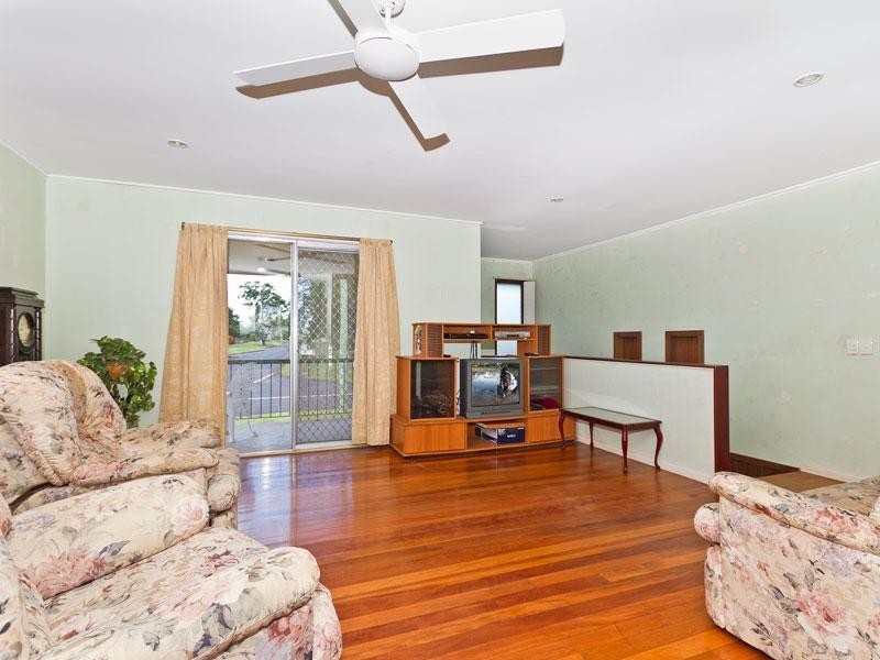 16 Finch Street, Stafford Heights QLD 4053